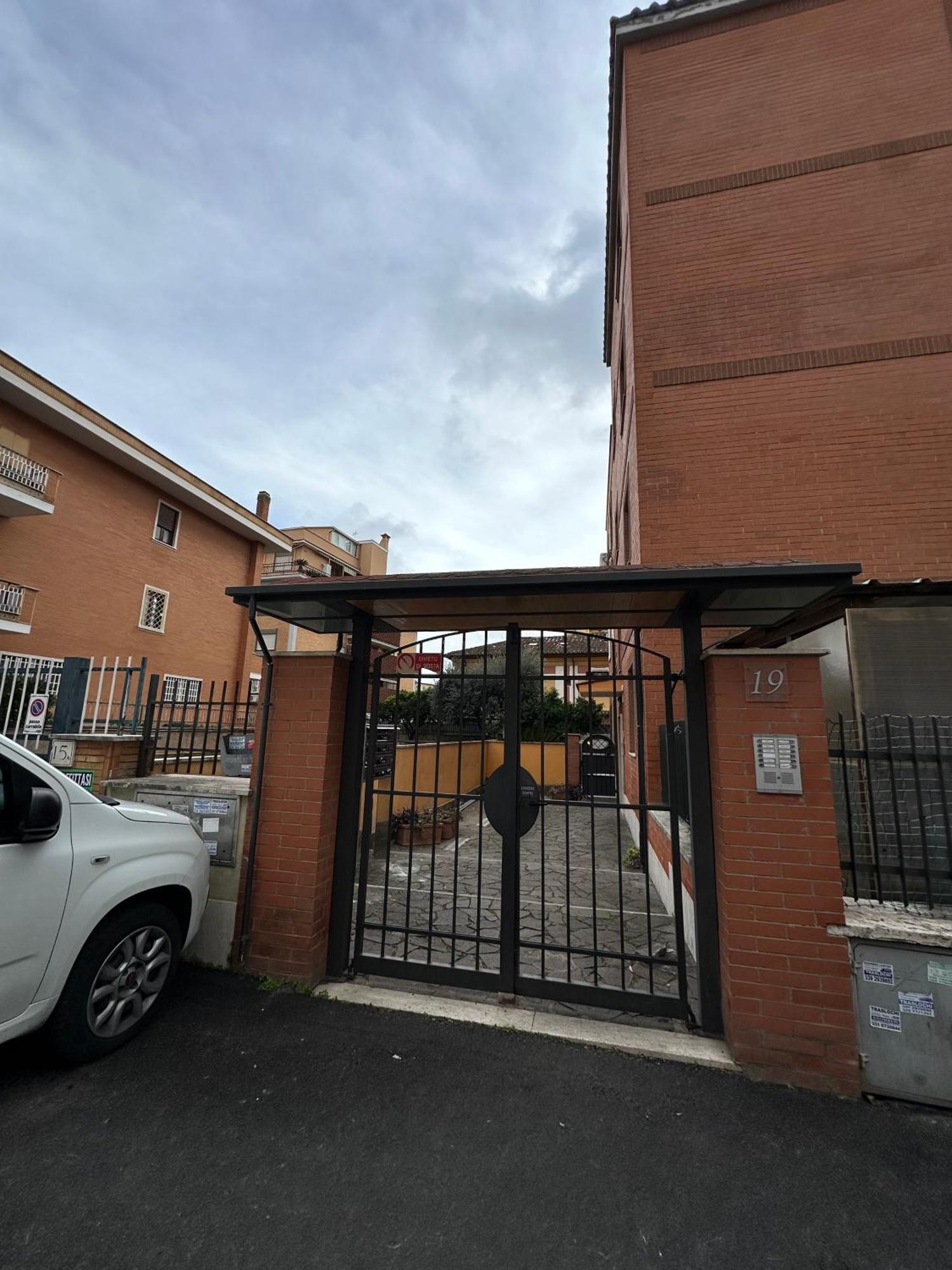Апартаменты Il Nido Di Roma - Ospedale Gemelli & Garden Экстерьер фото